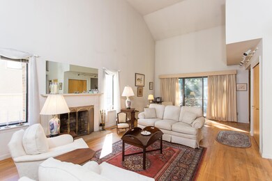 40 Ettl Ln unit 9, Greenwich, CT 06831 - photo 4