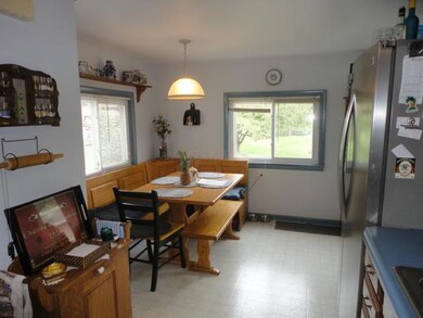 Guckert 1030 - BREAKFAST NOOK