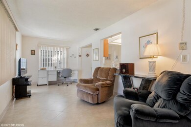 06_1903SW13thTer_3_FamilyRoom_HiRes