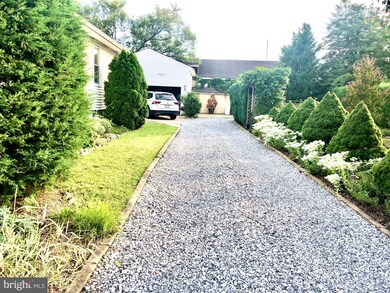 516 Howard St, Riverside, NJ 08075 - photo 2