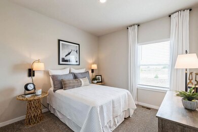 2903 Savannah Dr, Hiawatha, IA 52233 - photo 3