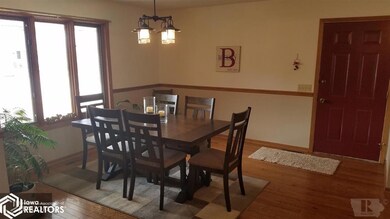 720 E 23rd St N, Newton, IA 50208 - photo 6