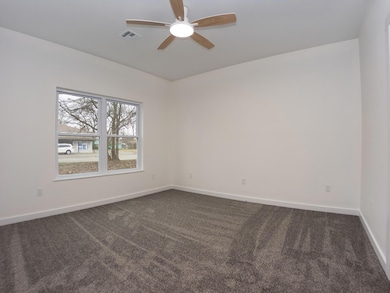 921 H St NW, Miami, OK 74354 - photo 7