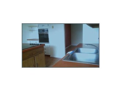 142 S Kenazo Ave, Horizon City, TX 79928 - photo 3