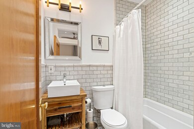 1320 10th St NW, Washington, DC 20001 - photo 5