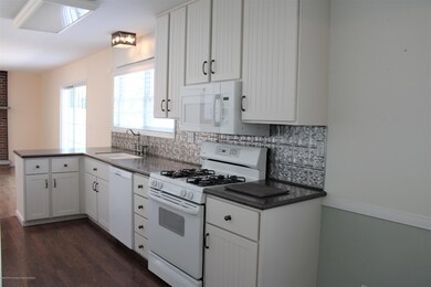 18 Elm Place, Matawan, NJ 07747 - photo 7