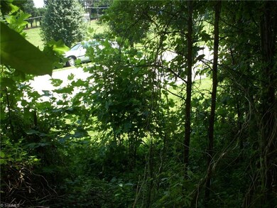 You can look down and see Hiatt Rd.