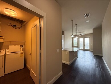 908 N Bishop Ave unit 2-301, Dallas, TX 75208 - photo 3