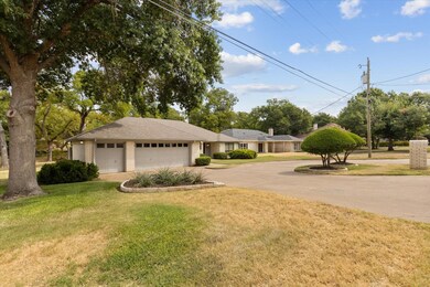 4224 Mojave Dr, Granbury, TX 76049 - photo 3