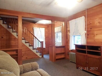 9 Crystal St, Lenox, MA 01240 - photo 4