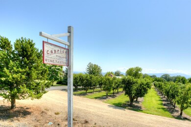 970 Old Stage Rd, Central Point, OR 97502 - photo 2