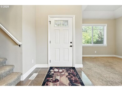 207 Finneys Ave, Molalla, OR 97038 - photo 2