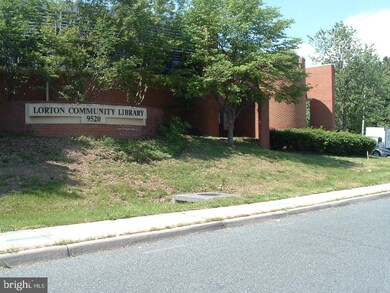 9746 Hagel Cir unit E, Lorton, VA 22079 - photo 2