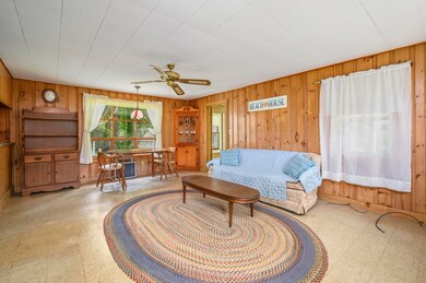 004-photo-living-room-9373211