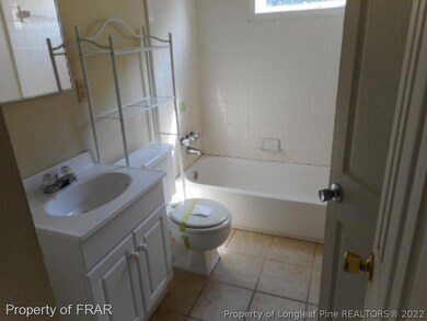 721 Glensford Dr, Fayetteville, NC 28314 - photo 4