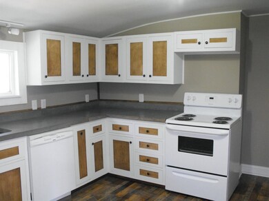 401 E Main St, Burgin, KY 40310 - photo 6