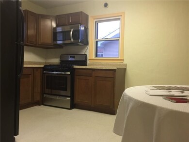 1706 Franklin Ave, Des Moines, IA 50314 - photo 3