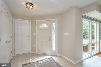 8109 Timber Valley Ct, Dunn Loring, VA 22027 - photo 4