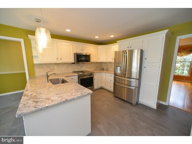 649 N Saratoga Dr, Moorestown, NJ 08057 - photo 7