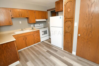 Kitchen/updated flooring