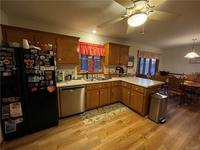 7115 W Quaker Rd, Disputanta, VA 23842 - photo 6