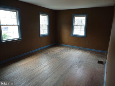 2437 Ridge Rd, Windsor Mill, MD 21244 - photo 6