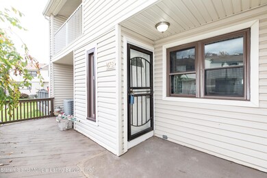 467 Willow Rd E unit 2, Staten Island, NY 10314 - photo 2