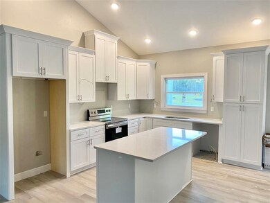 212 Country Club Dr, Crawfordville, FL 32327 - photo 4