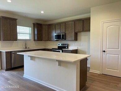 002 KITCHEN