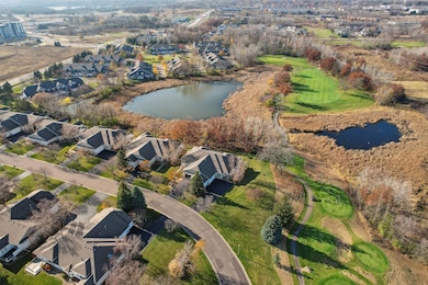 454 Holly Ln N, Saint Paul, MN 55128 - photo 2