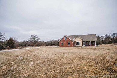 60 Woodview Dr, Ardmore, OK 73401 - photo 2