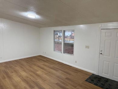 195 E Turner St, Summerville, SC 29483 - photo 4