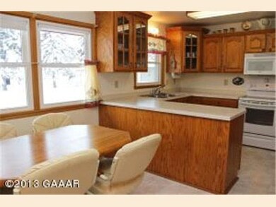 1012 Cedar St, Alexandria, MN 56308 - photo 4