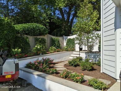 117 Shore Rd, Old Greenwich, CT 06870 - photo 2