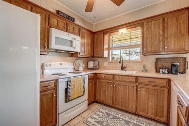 5509 Irish Spring Ln, North Richland Hills, TX 76180 - photo 7