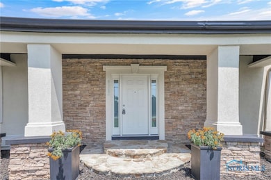 8362 Sylvania Metamora Rd, Sylvania, OH 43560 - photo 3