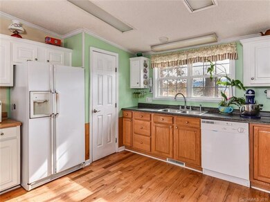15 Kd Ln unit 5, Arden, NC 28704 - photo 7