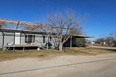 309 N Ash St, Archer City, TX 76351 - photo 3