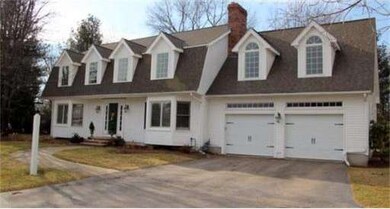 12 Wheelwright Rd, Medfield, MA 02052 - photo 3