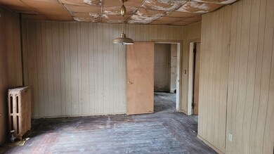 7 Clinton St, Chicopee, MA 01013 - photo 5