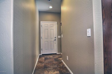 6548 W Congressional Way-large-005-30-En