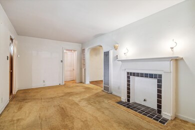 400 Dorchester St, Houston, TX 77022 - photo 5