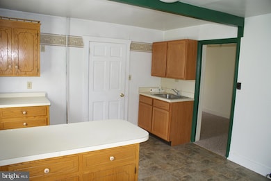 9518 Circle Dr, Chambersburg, PA 17202 - photo 6