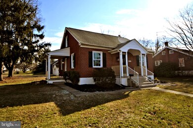 262 E Summit St, Souderton, PA 18964 - photo 2
