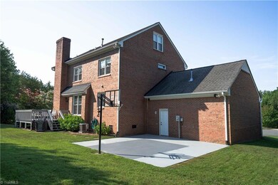 4006 Red Oak Ct, High Point, NC 27265 - photo 5