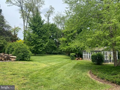 3911 Estel Rd, Fairfax, VA 22031 - photo 3