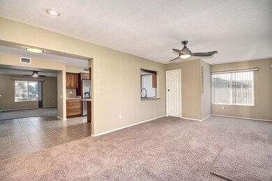 Bonus Room/ Enclosed Patio