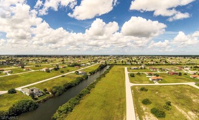 302 NE 25th Terrace, Cape Coral, FL 33909 - photo 5