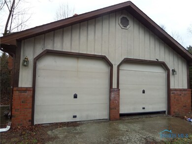 Attached Garage