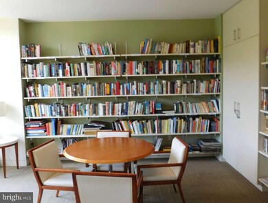 Van Ness East unit 643, Washington, DC 20008 - photo 5